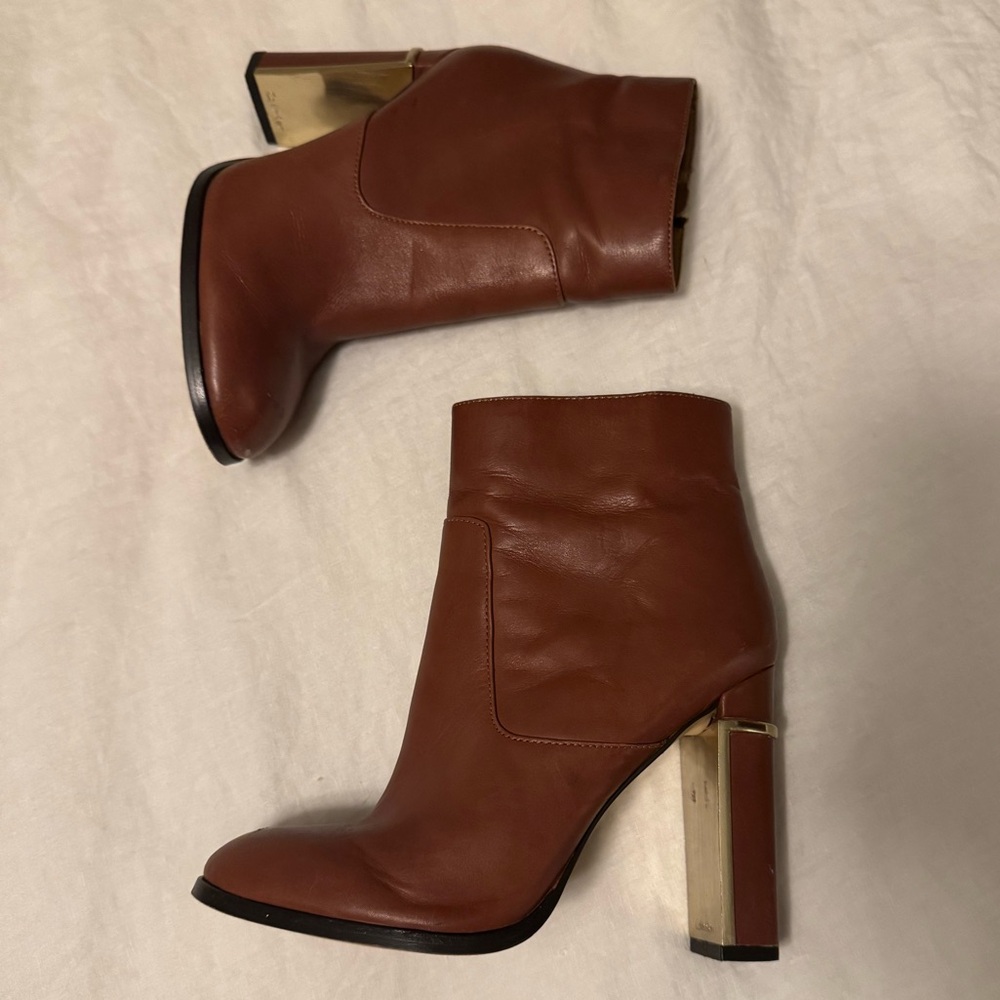 Calvin Klein Elegant Brown Ankle Boots